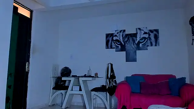 Snapshot of kerlysmith_24 chatting on 18, 2, 2026 kerlysmith 24 online show from 18, 2, 2026