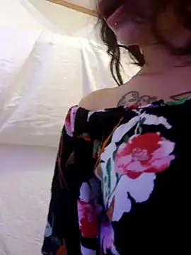 Snapshot of vvictoria_xxx chatting on 9, 3, 2025 vvictoria xxx online show from 9, 3, 2025