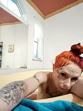 Snapshot of vvictoria_xxx chatting on 29, 9, 2025 vvictoria xxx online show from 29, 9, 2025