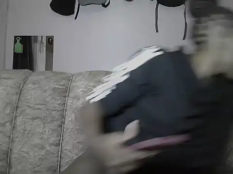 Snapshot of SweetWhisper chatting on 14, 2, 2026 SweetWhisper online show from 14, 2, 2026