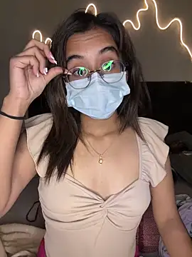 Snapshot of HotIndianCouple__8 chatting on 13, 12, 2024 HotIndianCouple 8 online show from 13, 12, 2024