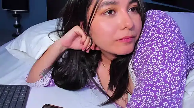 Liana Bernocchi online show from 13, 2, 2025