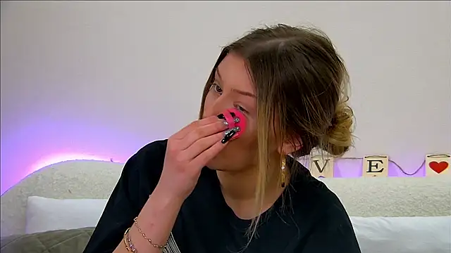 LiliaBianka online show from 17, 2, 2025