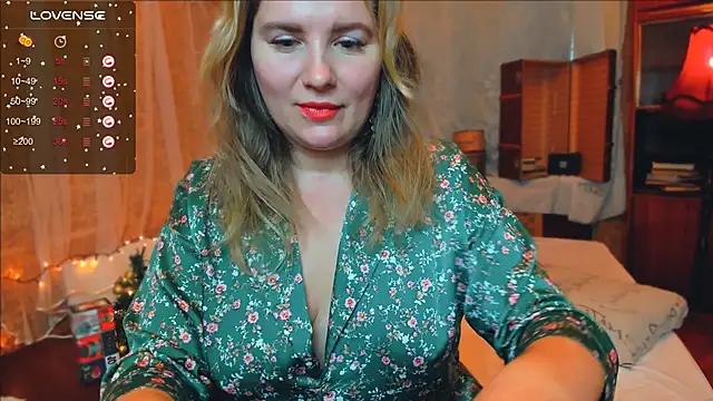 Snapshot of Your_Julia_Burns chatting on 26, 12, 2024 Your Julia Burns online show from 26, 12, 2024