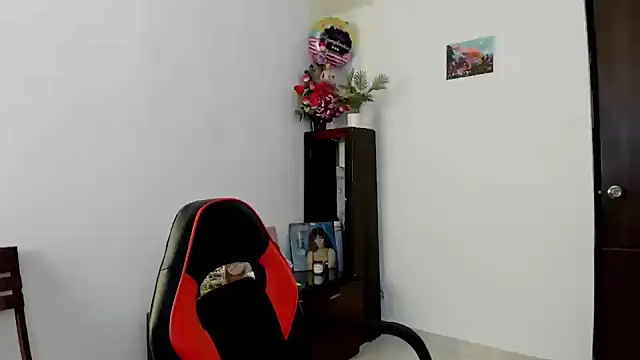 Snapshot of mulata_1ch chatting on 17, 12, 2024 mulata 1ch online show from 17, 12, 2024