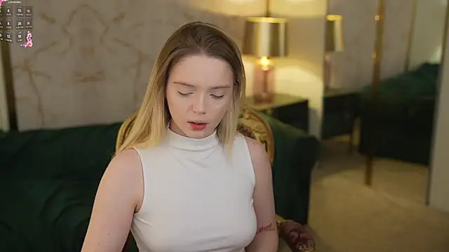 Cassy-Celestial  online show from 25, 10, 2025