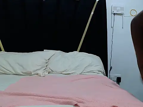 Snapshot of Sweet_choc chatting on 9, 4, 2026 Sweet choc online show from 9, 4, 2026