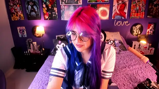 Snapshot of anne_cross chatting on 18, 3, 2025 anne cross online show from 18, 3, 2025