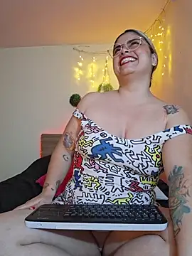 Juliietha servas online show from 14, 1, 2026