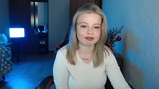 Snapshot of Angelic_Lika chatting on 31, 12, 2024 Angelic Lika online show from 31, 12, 2024