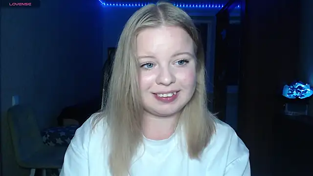 Snapshot of Angelic_Lika chatting on 5, 10, 2025 Angelic Lika online show from 5, 10, 2025