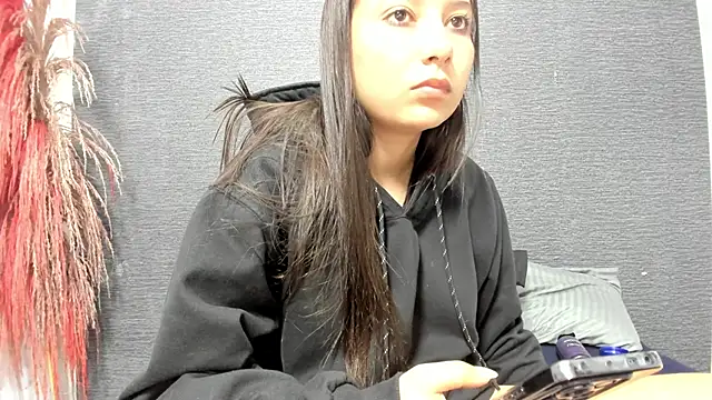 Snapshot of cami-01 chatting on 27, 2, 2025 cami-01 online show from 27, 2, 2025