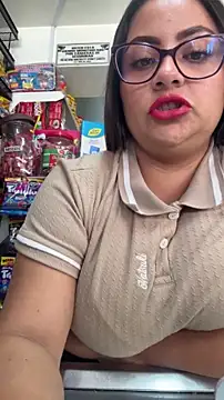 Snapshot of Sol_biglips chatting on 4, 12, 2025 Sol biglips online show from 4, 12, 2025