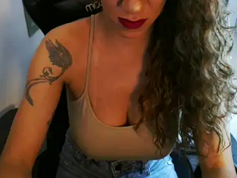 Snapshot of gauchinhaG chatting on 18, 2, 2025 gauchinhaG online show from 18, 2, 2025
