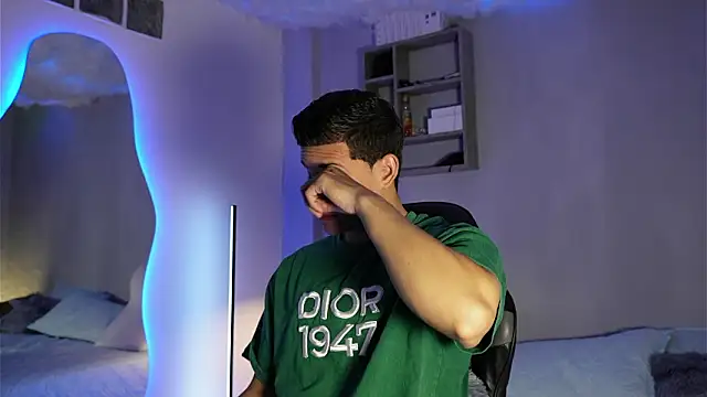 Snapshot of MarcoSullivan chatting on 7, 3, 2026 MarcoSullivan online show from 7, 3, 2026