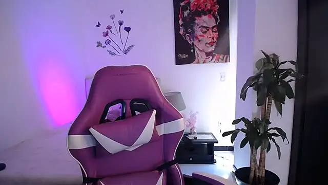 Snapshot of esmeraldaa230 chatting on 14, 3, 2026 esmeraldaa230 online show from 14, 3, 2026