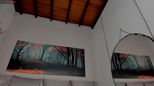 LunaRuso online show from 23, 2, 2025