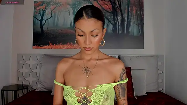 LunaRuso online show from 24, 2, 2025