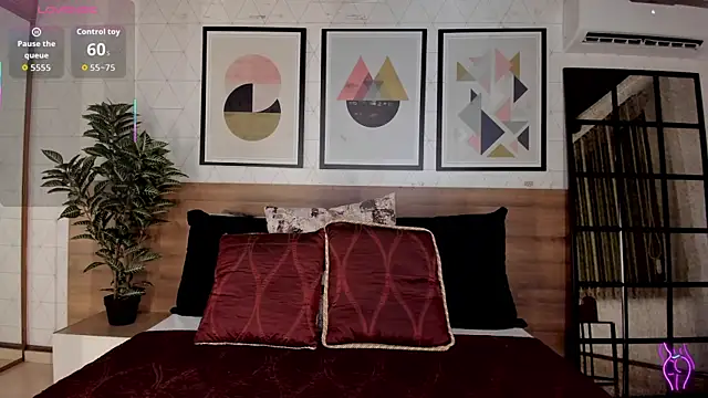 LunaRuso online show from 15, 9, 2025