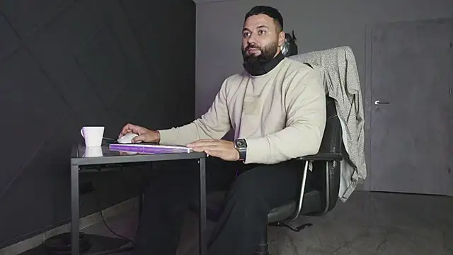 Snapshot of mattmasterss chatting on 1, 11, 2025 mattmasterss online show from 1, 11, 2025