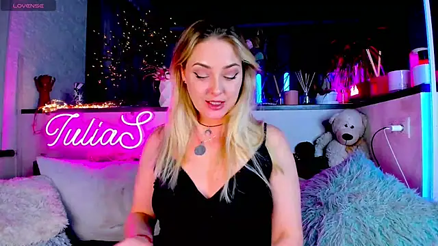  JuliaSpace  online show from 30, 1, 2025