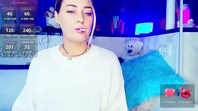  JuliaSpace  online show from 30, 9, 2025