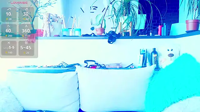  JuliaSpace  online show from 1, 3, 2026