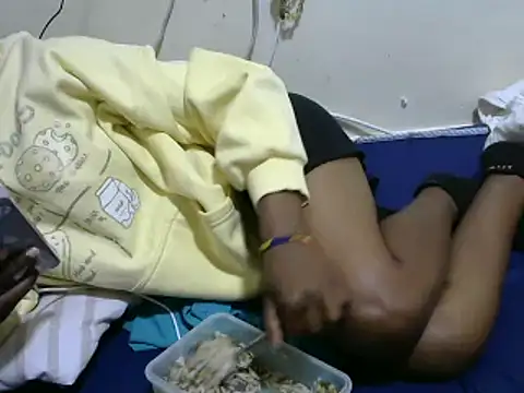 Ma-yolo001 online show from 19, 2, 2025