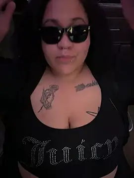 Juicyjordie online show from 10, 4, 2026