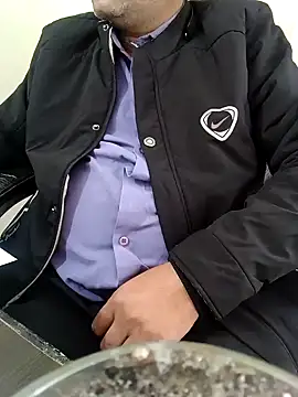 Snapshot of Hot-man39 chatting on 8, 12, 2024 Hot-man39 online show from 8, 12, 2024