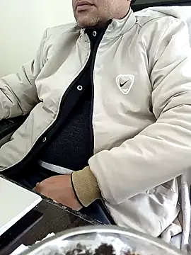 Snapshot of Hot-man39 chatting on 19, 1, 2025 Hot-man39 online show from 19, 1, 2025