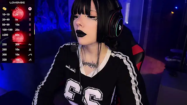 Eva-miller1 online show from 23, 10, 2025