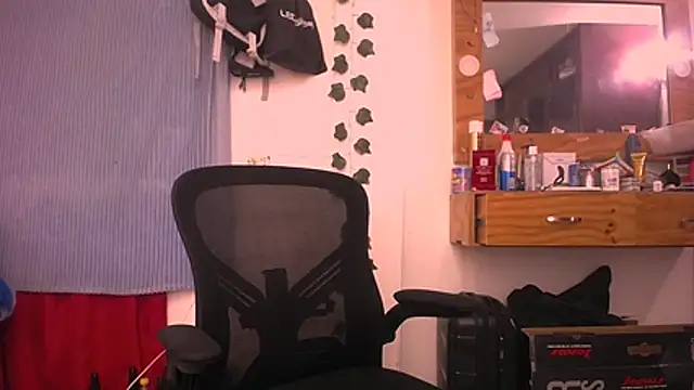 Snapshot of latinhot9631 chatting on 5, 4, 2026 latinhot9631 online show from 5, 4, 2026