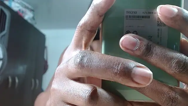 Snapshot of latinahot963 chatting on 18, 1, 2025 latinahot963 online show from 18, 1, 2025