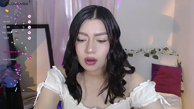 Snapshot of mily_thomson_b_ chatting on 20, 4, 2026 mily thomson b online show from 20, 4, 2026