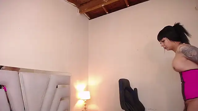 Exotic  XXX online show from 15, 2, 2026