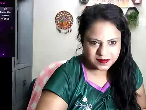 Sexy komolika online show from 5, 7, 2026