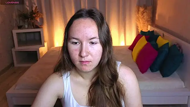 Little doll meow online show from 18, 9, 2025