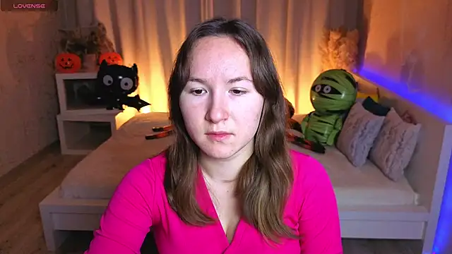 Little doll meow online show from 28, 10, 2025