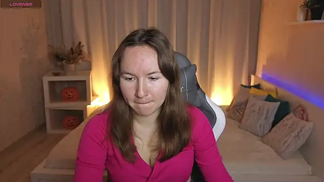 Little doll meow online show from 10, 11, 2025