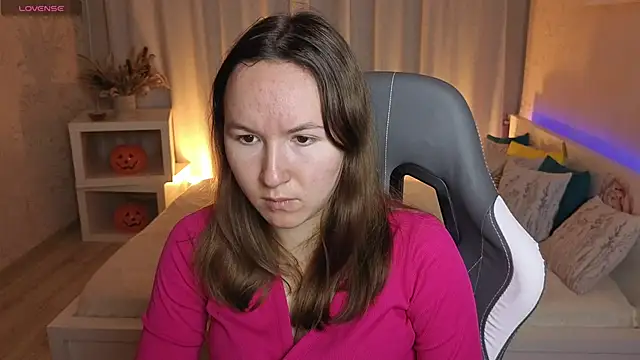 Little doll meow online show from 11, 11, 2025