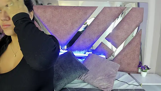 PaulinaDuarte online show from 28, 10, 2025