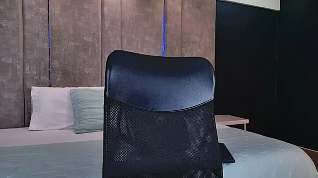 PaulinaDuarte online show from 6, 11, 2025