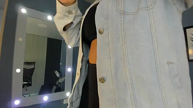 Snapshot of PaulinaDuarte chatting on 21, 4, 2026 PaulinaDuarte online show from 21, 4, 2026