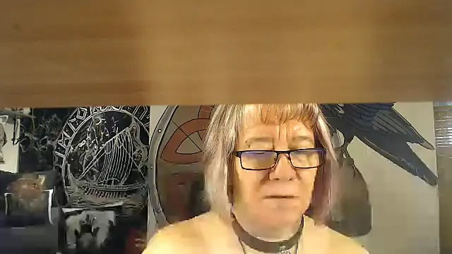 Snapshot of TittenMichelle chatting on 3, 12, 2025 TittenMichelle online show from 3, 12, 2025