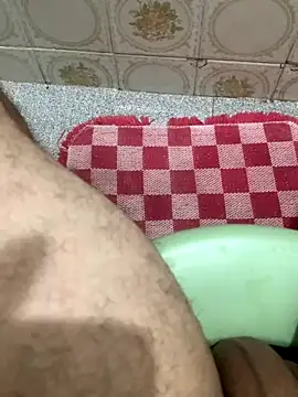 Snapshot of MalvadoFavorito28 chatting on 25, 11, 2025 MalvadoFavorito28 online show from 25, 11, 2025