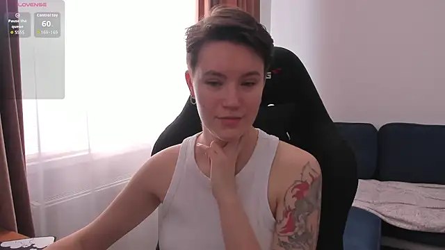 Snapshot of JessieFlower chatting on 18, 3, 2026 JessieFlower online show from 18, 3, 2026