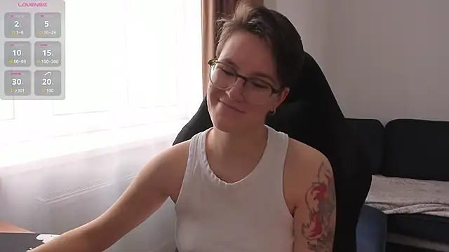 Snapshot of JessieFlower chatting on 10, 4, 2026 JessieFlower online show from 10, 4, 2026