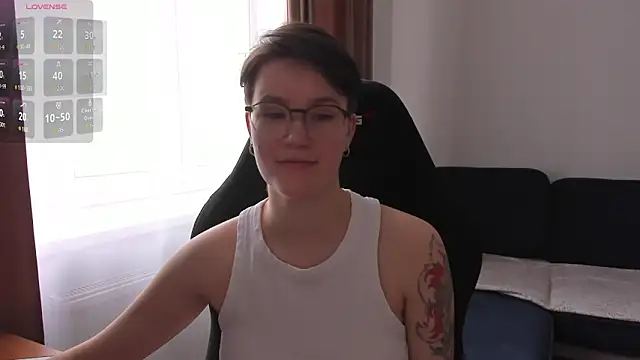 Snapshot of JessieFlower chatting on 18, 4, 2026 JessieFlower online show from 18, 4, 2026