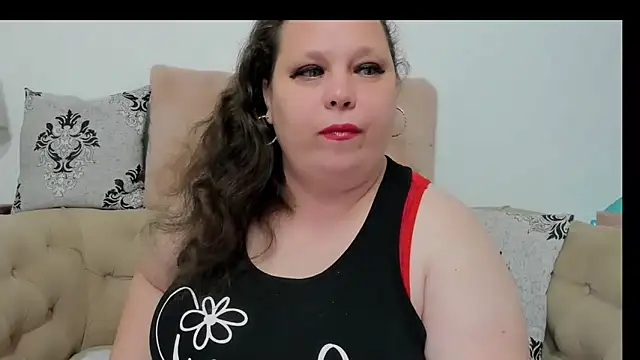 Snapshot of KarolineJoyy chatting on 3, 5, 2026 KarolineJoyy online show from 3, 5, 2026